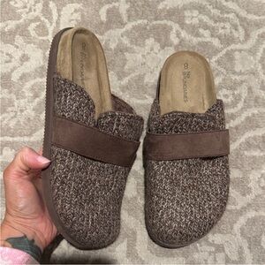 No Boundaries Brown Knit Mule Clogs